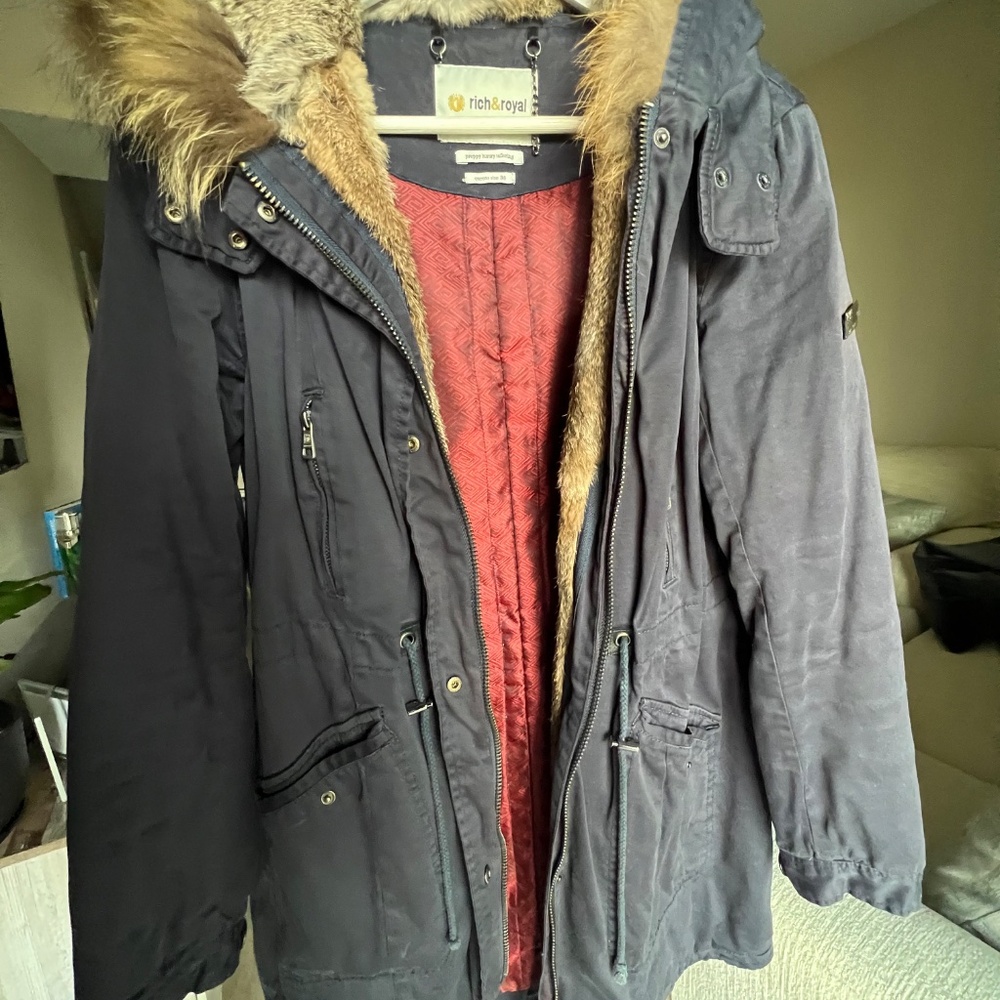Mid Length Winter Coat with attachable fur lining